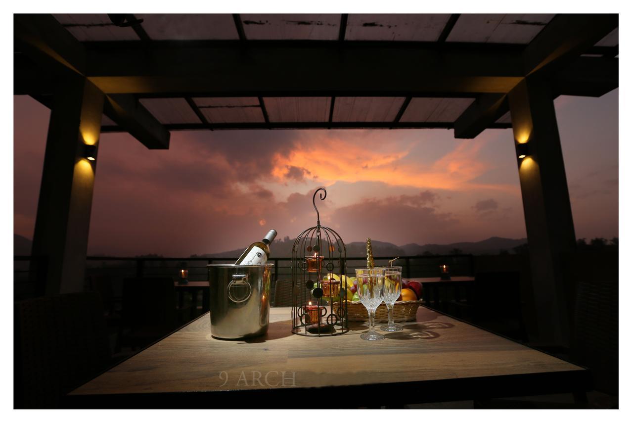 9 Arch Hotell Bandarawela Exteriör bild